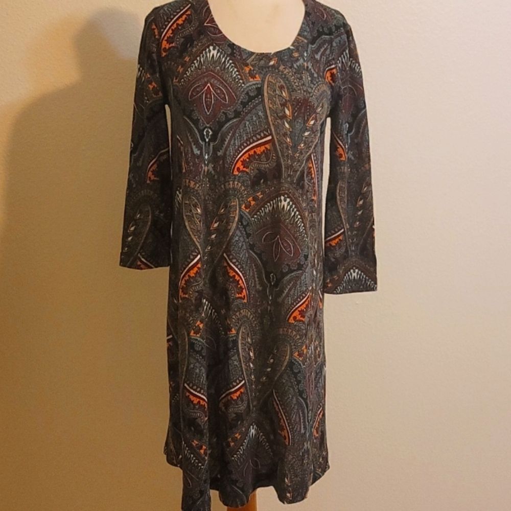 Carmen marc valvo dress size small.